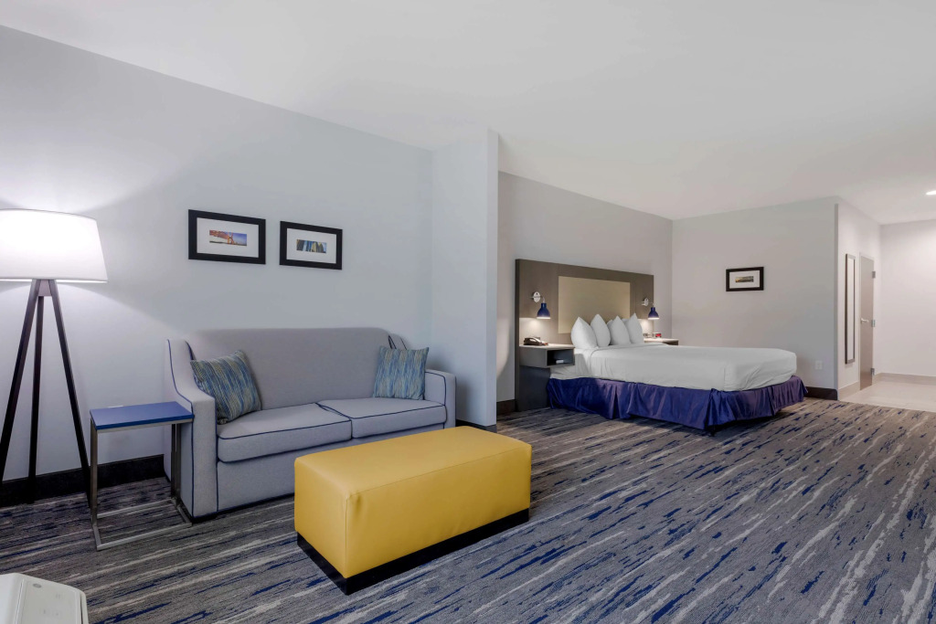 Holiday Inn Express & Suites Choctaw - Oklahoma City East by IHG