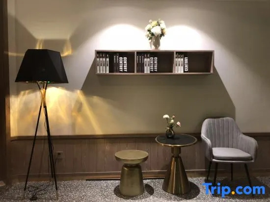 Xike Hotel (Central Hospital East Hospital Pingqiao Century Plaza Branch)