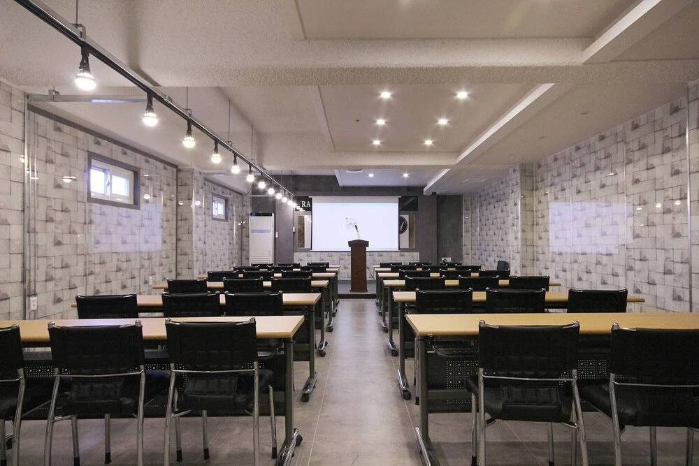 Ulsan Yeungnam Alps Rahel