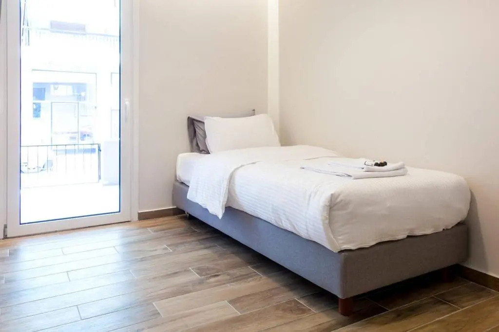 TONI'S Choice to stay in Athens, 2BD Modern House