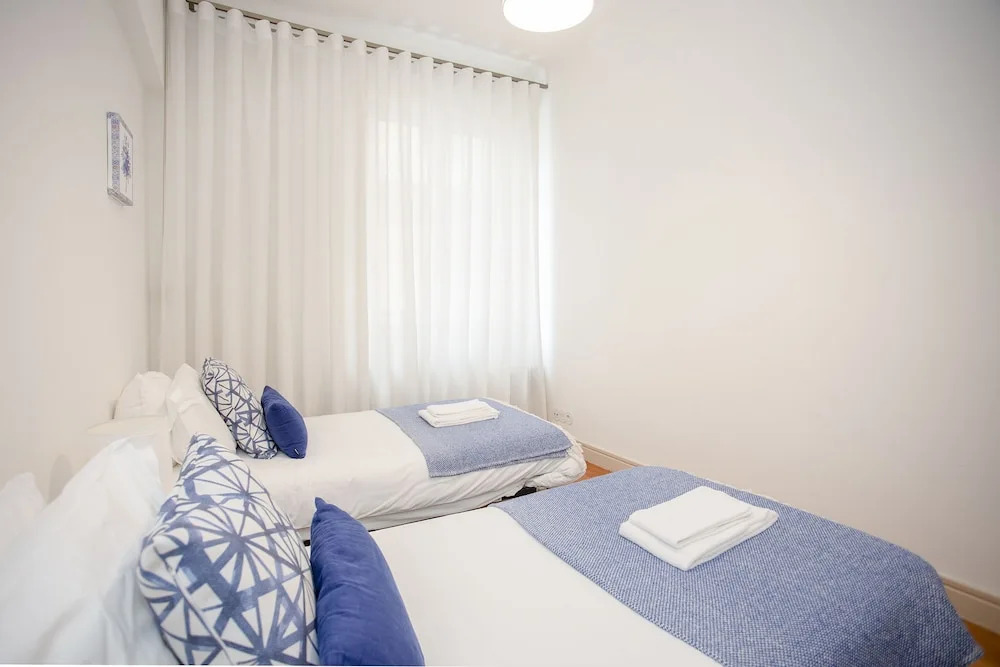 Liiiving in Porto Light Spacious Apartment