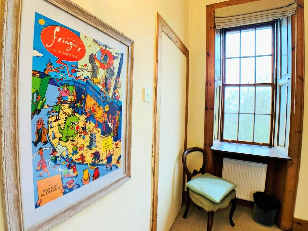 F2 Charming City Centre Apartment full of Character