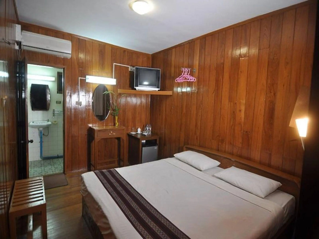 Green Land Motel