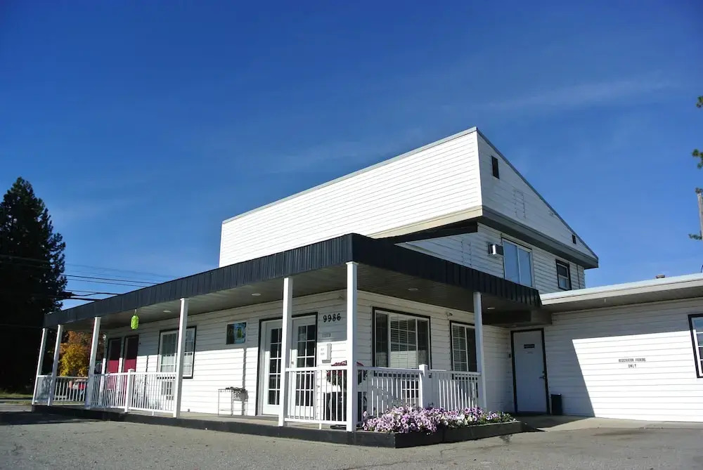 Silver Lakes Inn