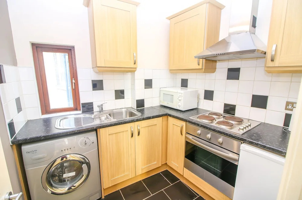 Studio Flat near Liverpool st & Shoreditch London