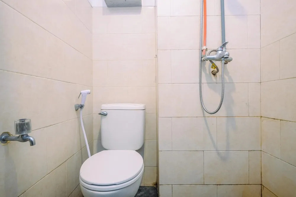 Modern Furnished @ 1BR Margonda Residence 1 Apartment