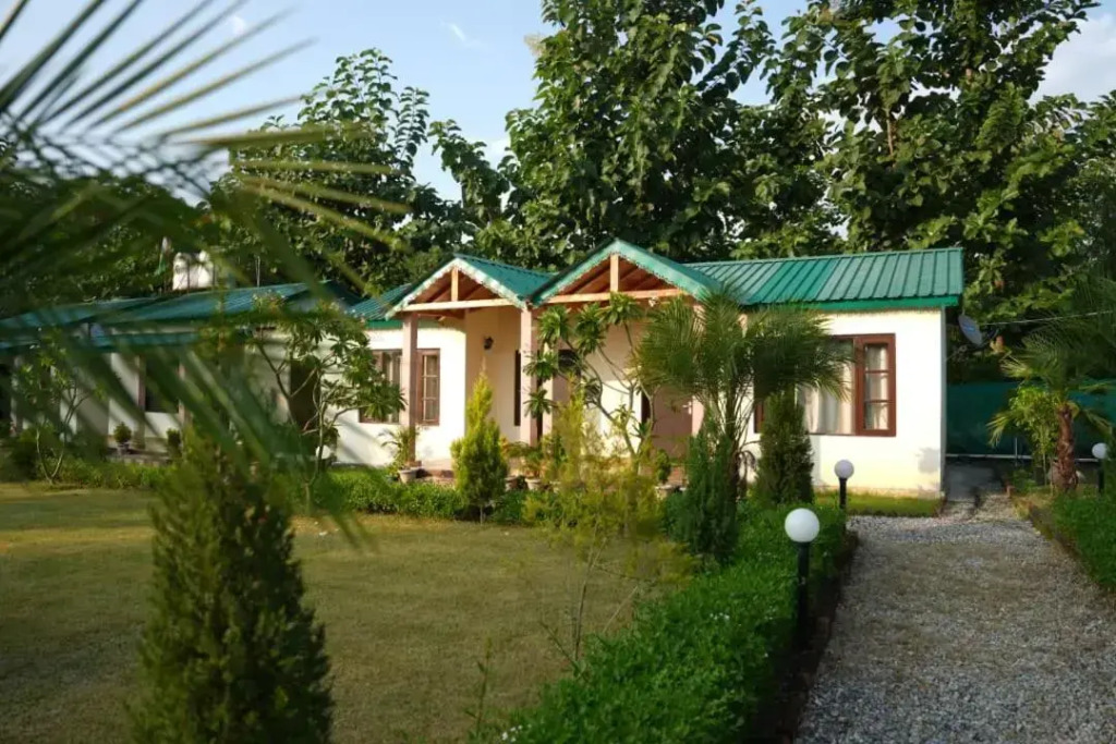 Corbett Mid Forest Resort