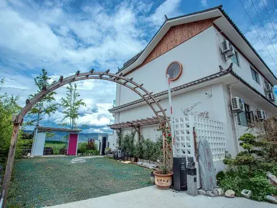 Dali Shangxia Songfeng Seaview Homestay