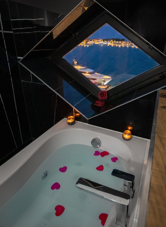 Top rooms