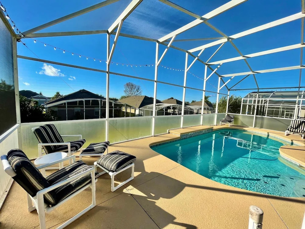 Grand Fabulous 4BR Pool Home Near Disney