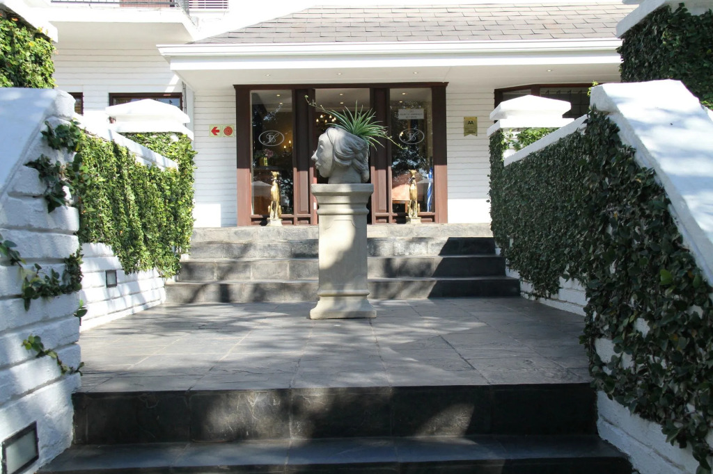 Sheppard Boutique Hotel