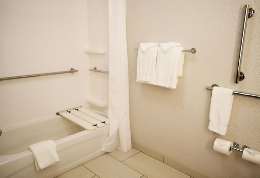 Holiday Inn Express Grover Beach-Pismo Beach Area by IHG
