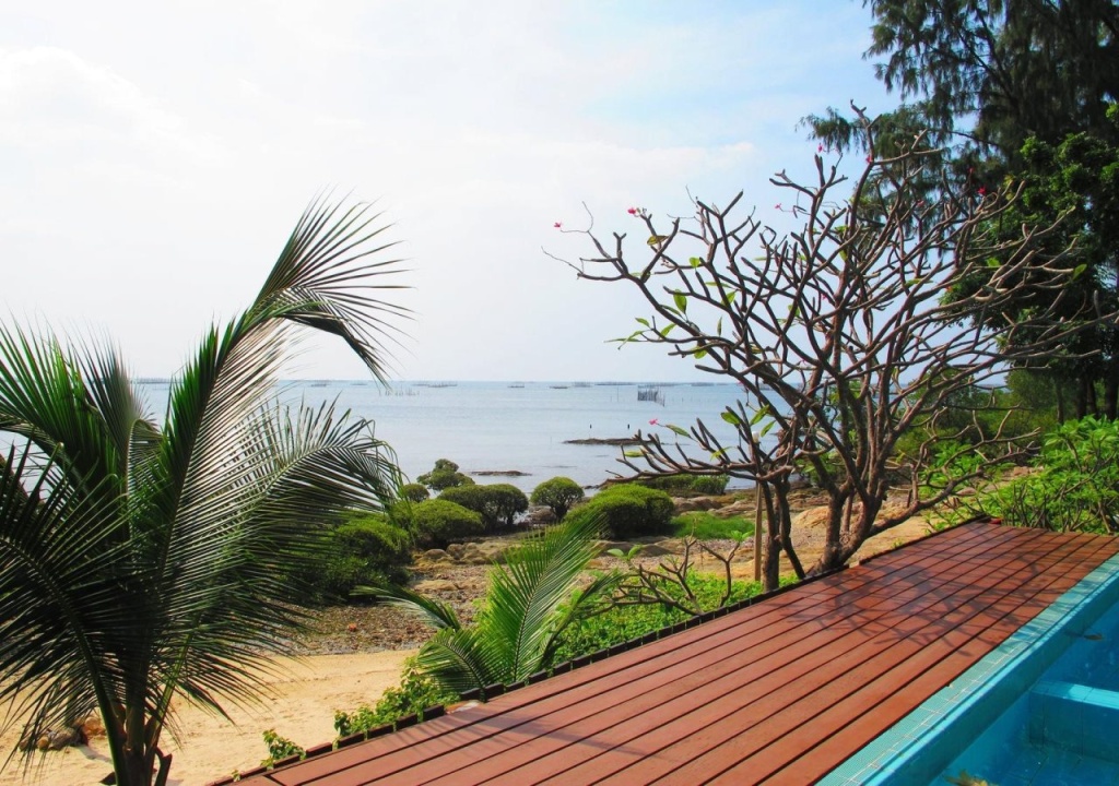 Tamarina Resort