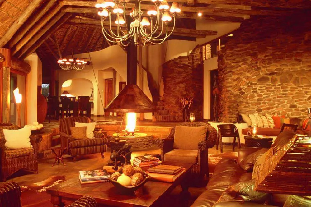 Nedile Lodge