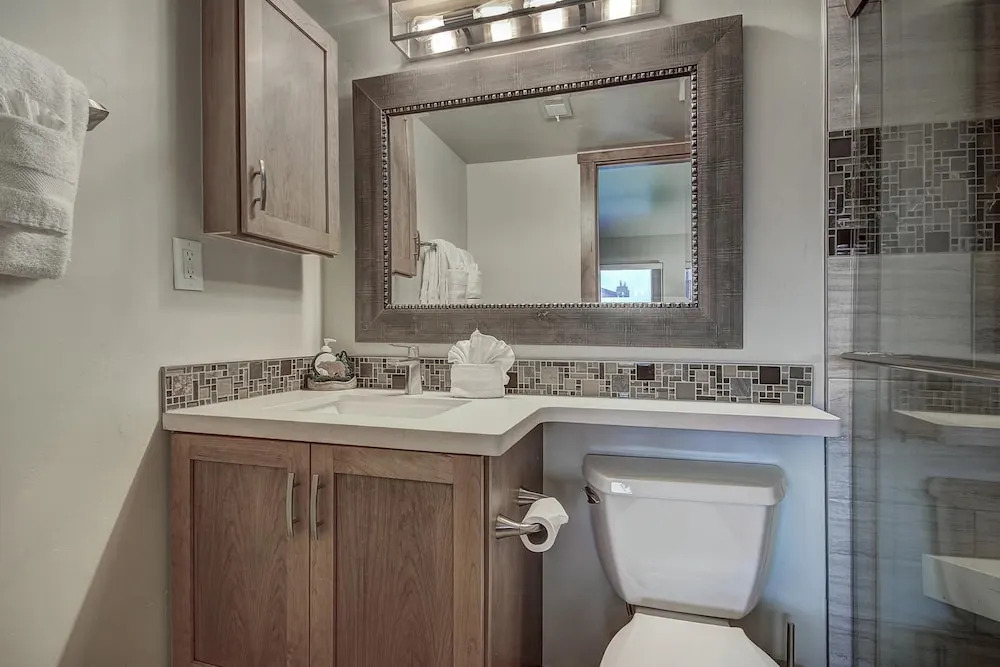 241c Mountain Side 2br 2ba 2 Bedroom Condo by RedAwning