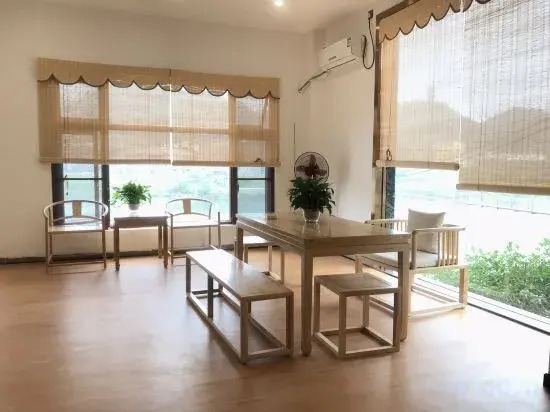 Qianxun Hotel