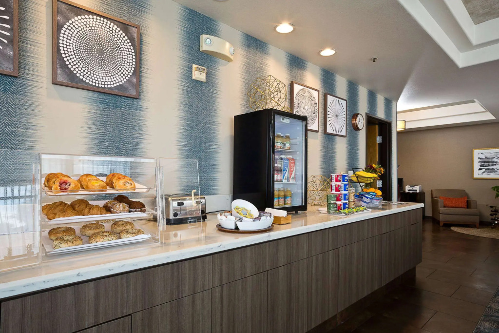 Hawthorn Suites by Wyndham-Oakland/Alameda
