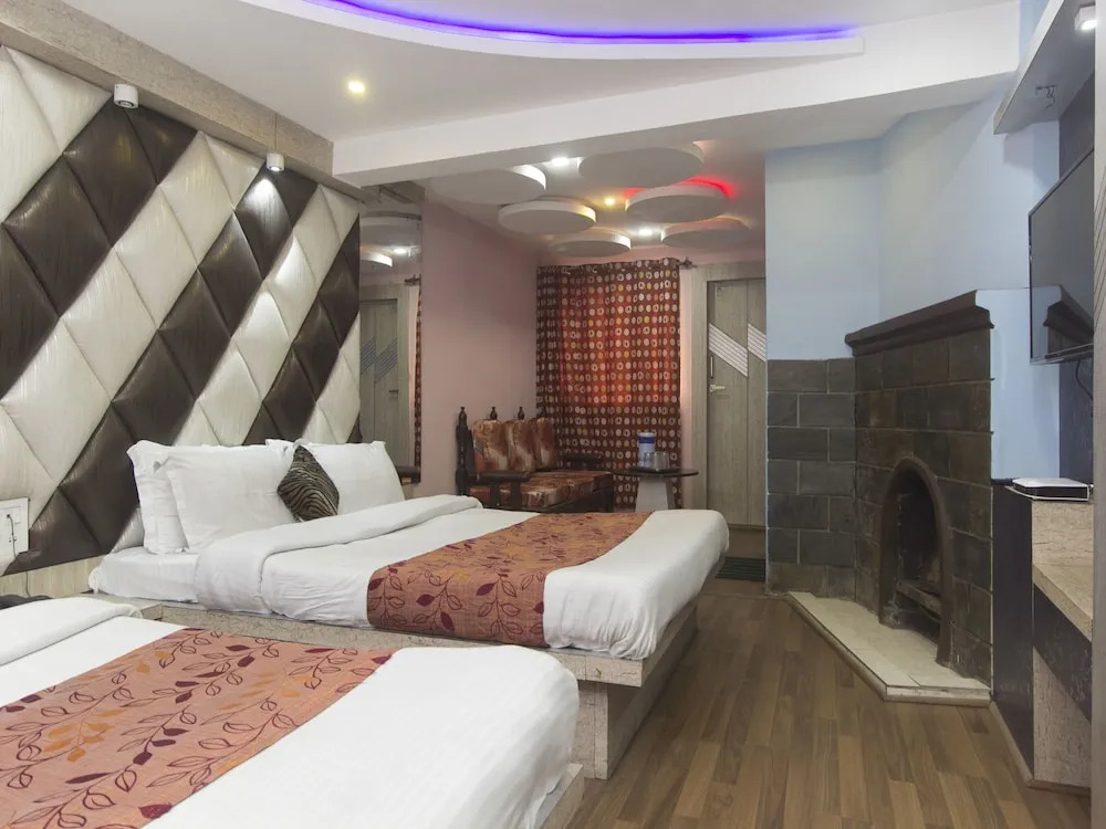 OYO 3303 Hotel Broadway Annexe
