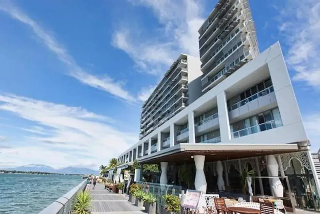 301 Harbour View