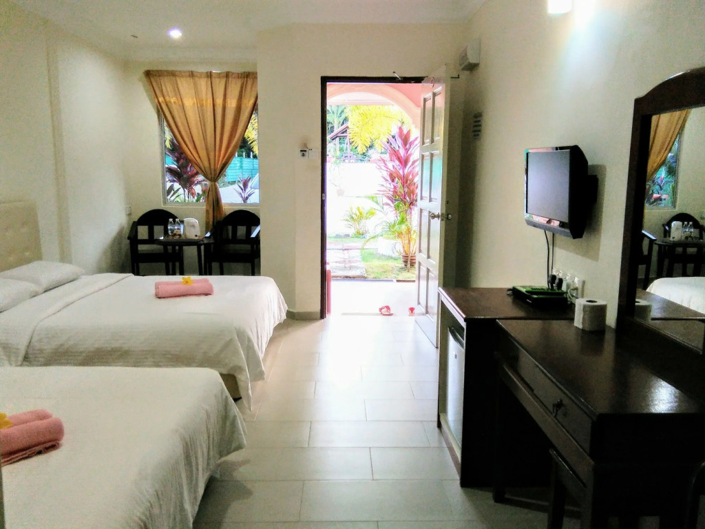 OYO 43982 BJ Bayview Inn