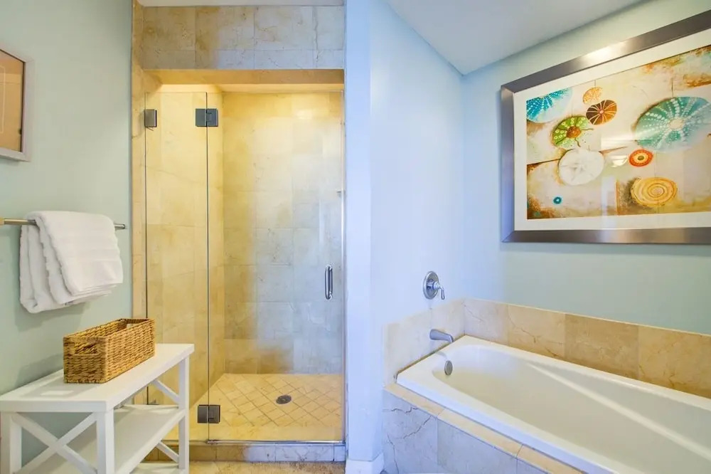 Gulfside 402 - 3 Br condo by RedAwning