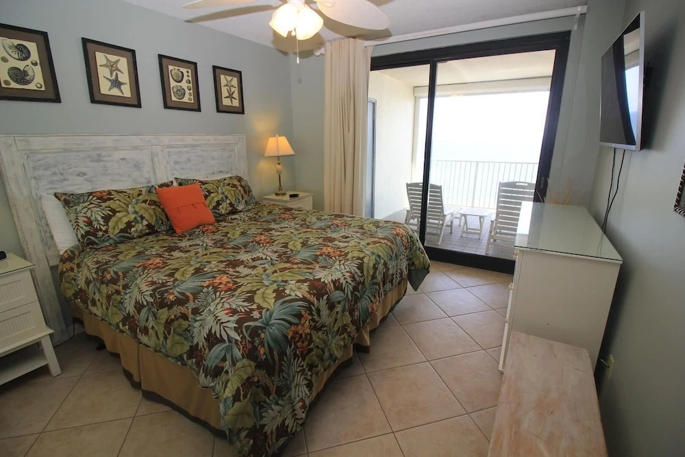 Windward Pointe 906 3 Bedroom Condo