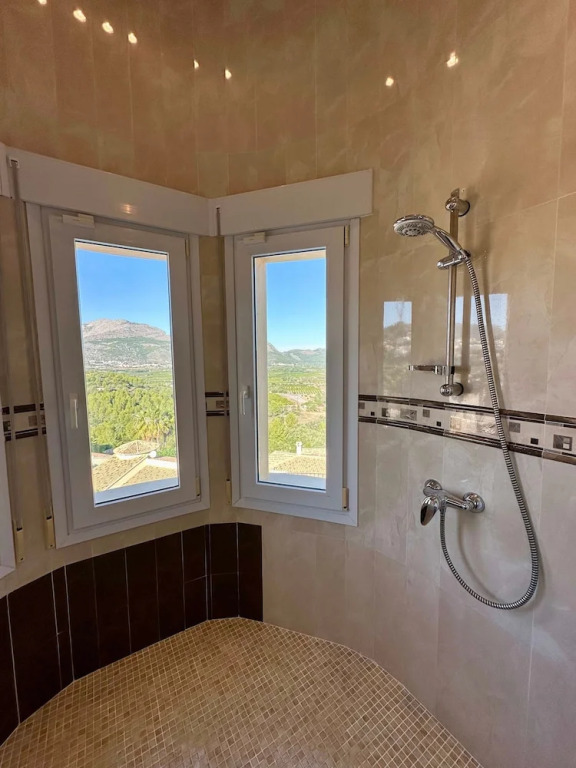 Casa Luna - Three Bedroom Villa with Stunning View