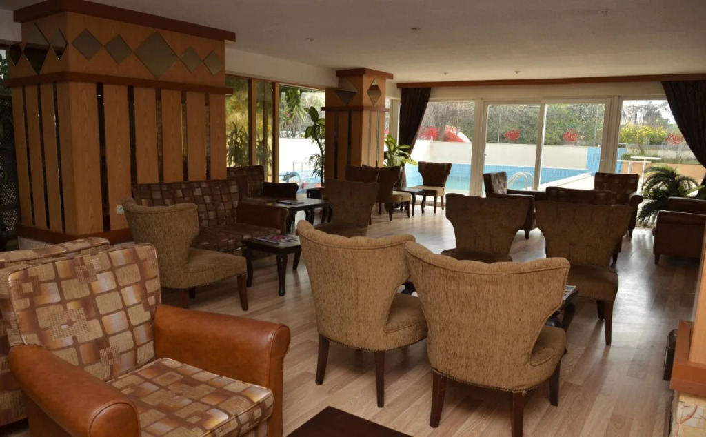 Bulvar Hotel