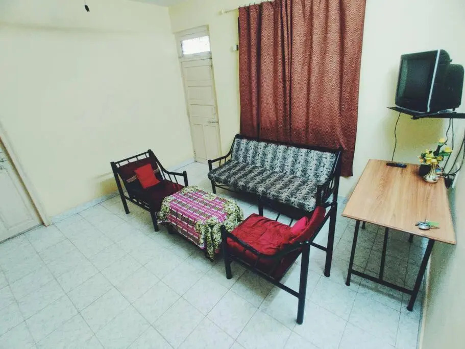 Prime Location-2mnts Baga-calagt Beach-Lovly House