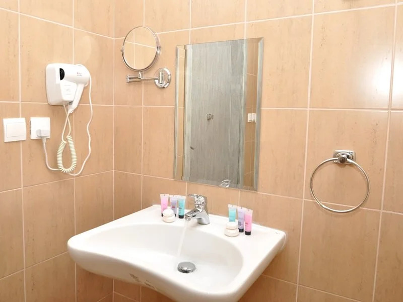 Al Burhan Pearl Hotel