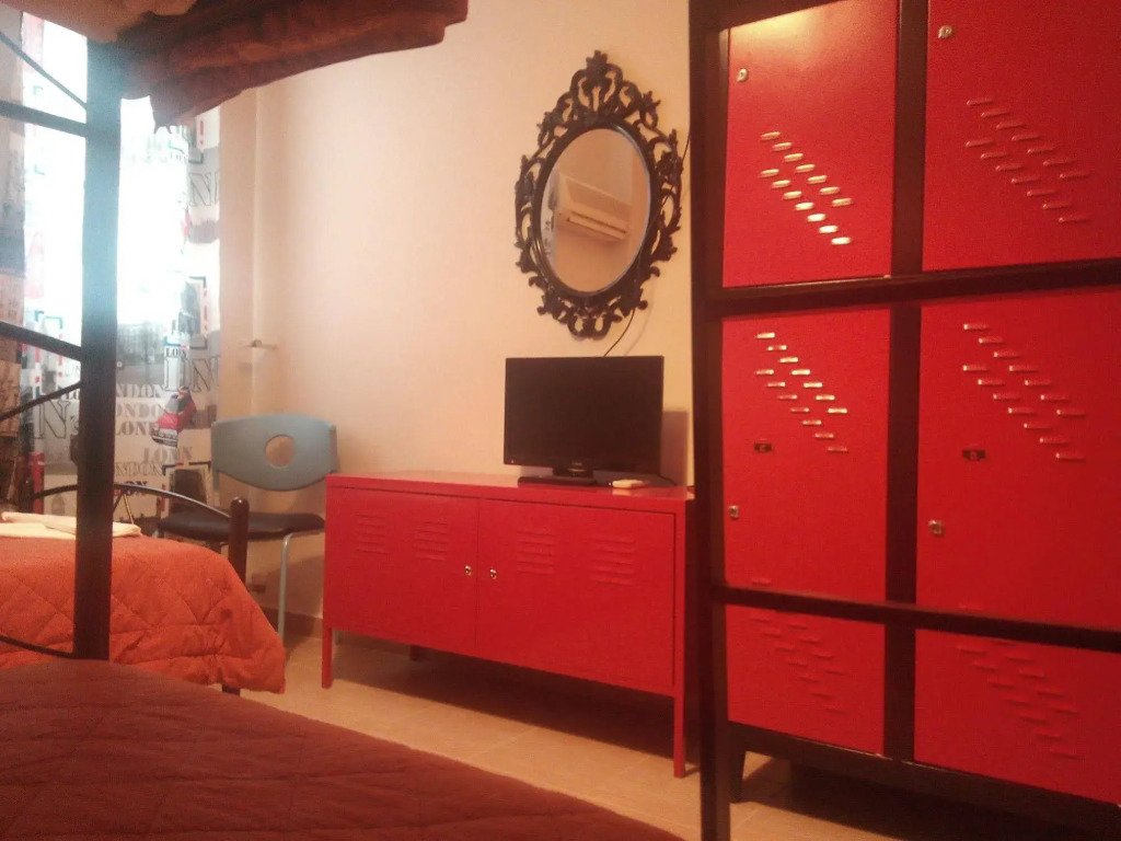 Achillion Hotel Piraeus