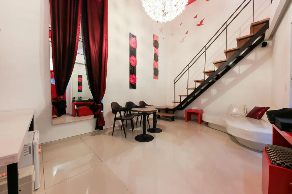 Infinity Hotel