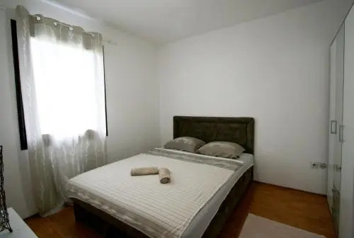 Apartment Ema
