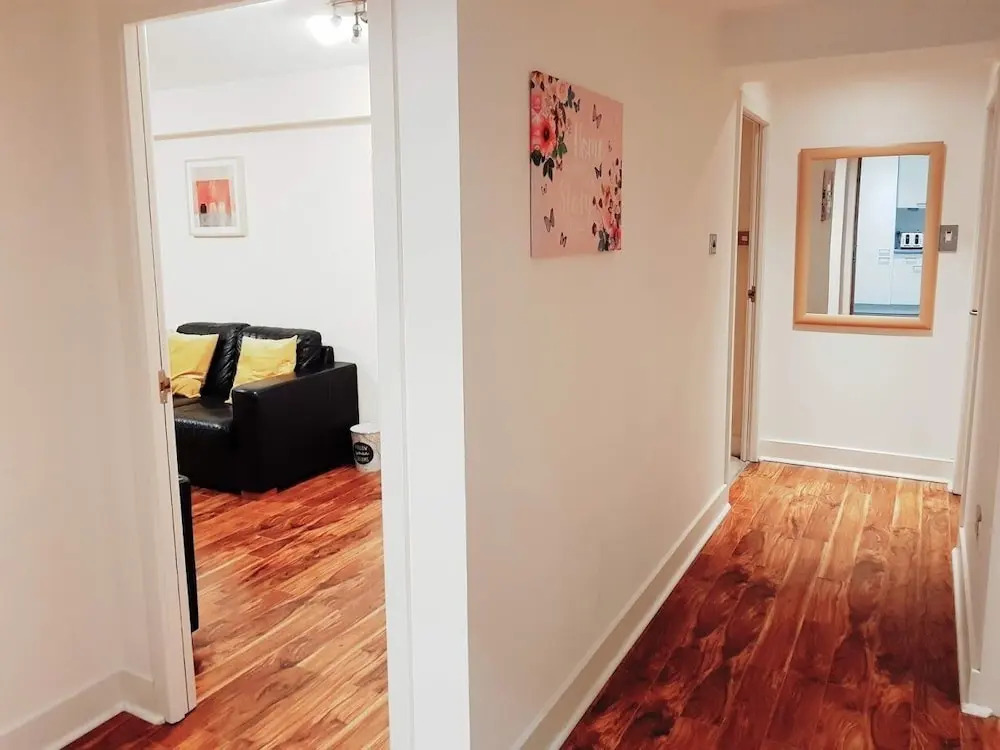 Stunning Spacious  Flat In Glasgow City