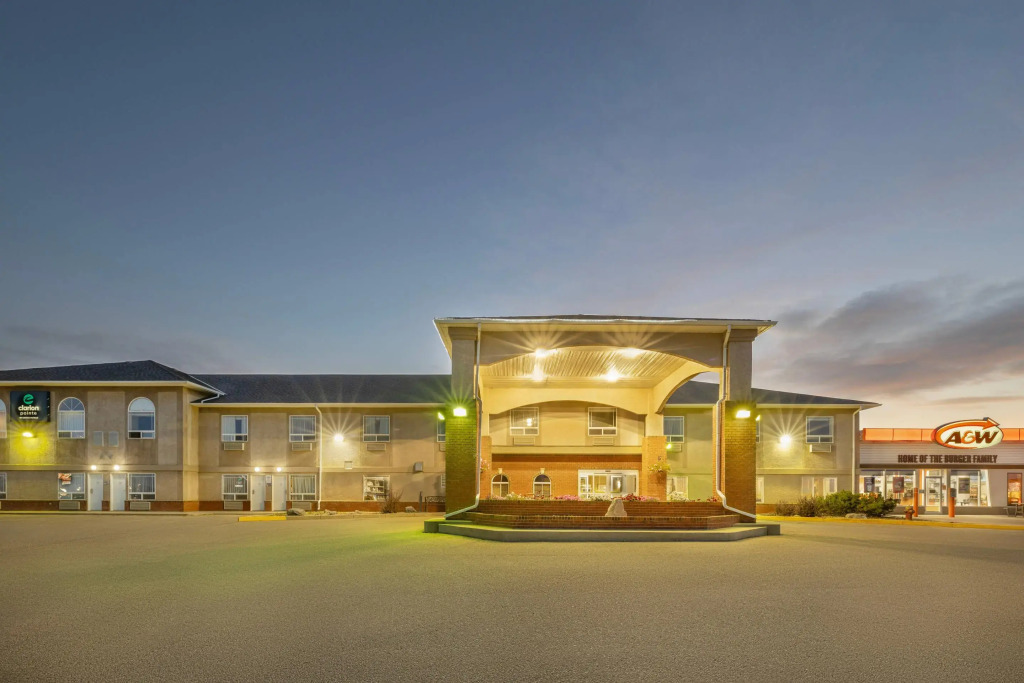Clarion Pointe