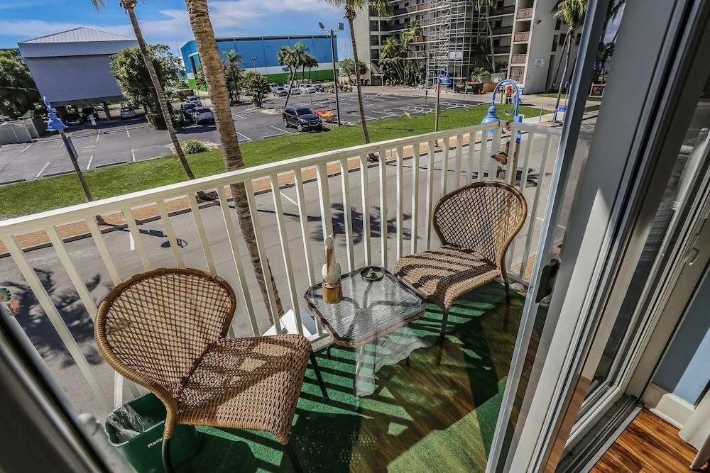 Harbor House 202