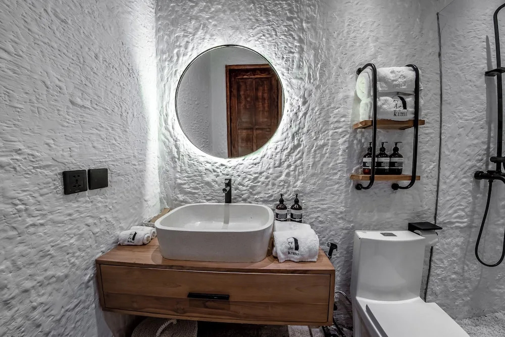 Putri Salju Villa by EVDEkimi - Scenic terrace in the Artistic heart of Ubud
