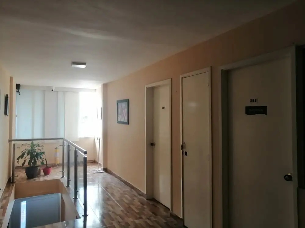Hostal Avanza