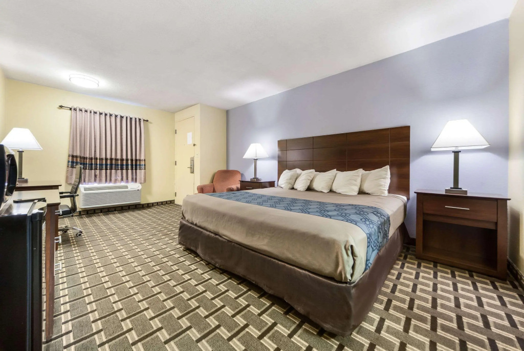 Rodeway Inn Lincoln West - University Area