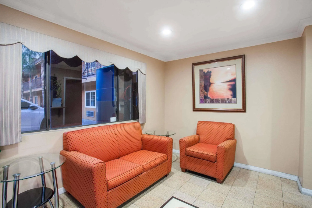 Express Inn & Suites Ontario Airport