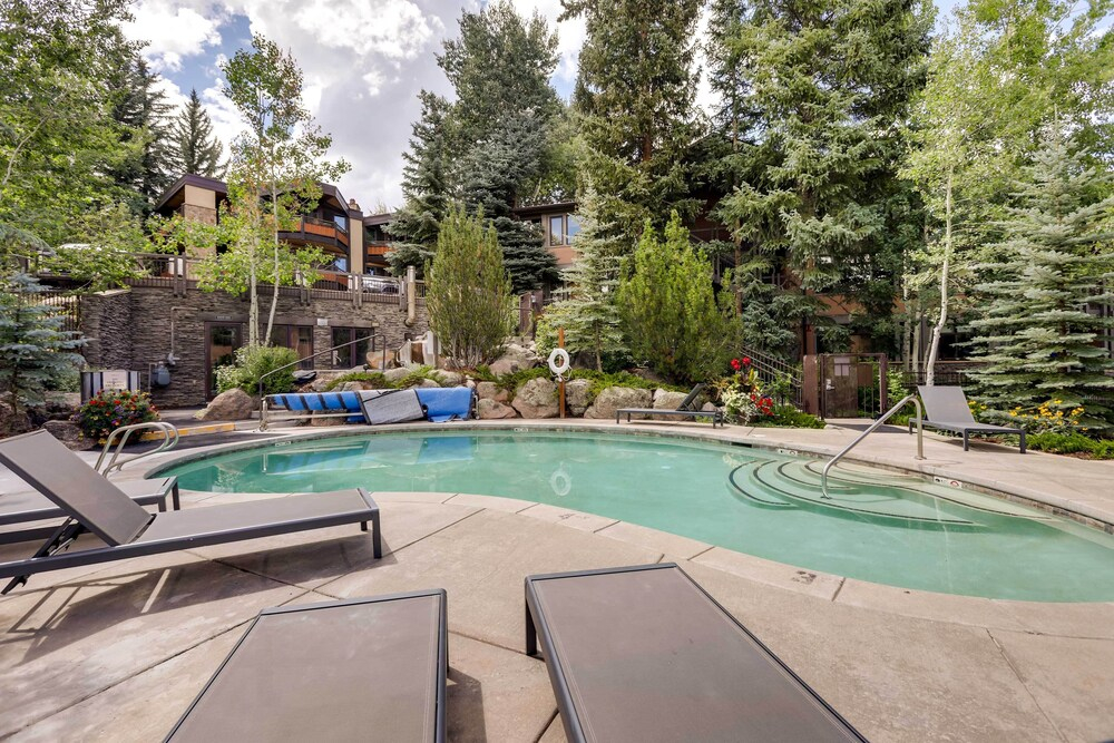 Ski-in/ski-out Studio in Aspen Snowmass Ski Resort