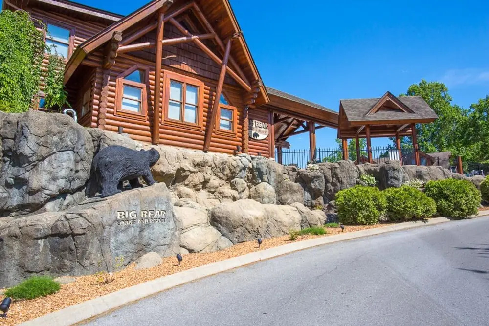 Pinnacle Condo 2 Bedroom Mountain View Home with Hot Tub
