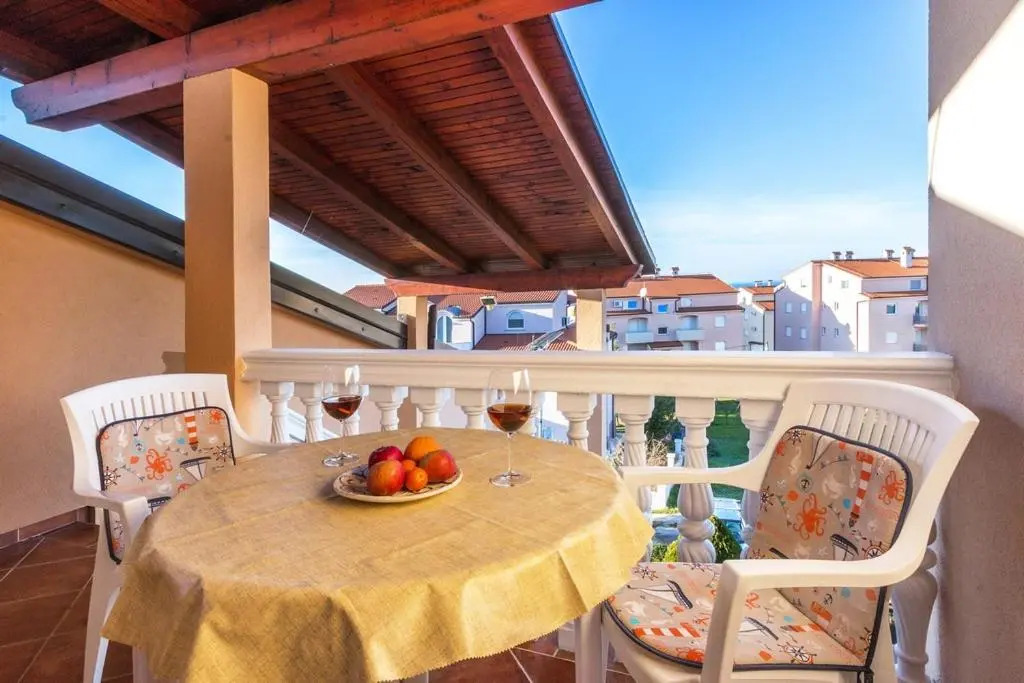 Apartments Stinjan
