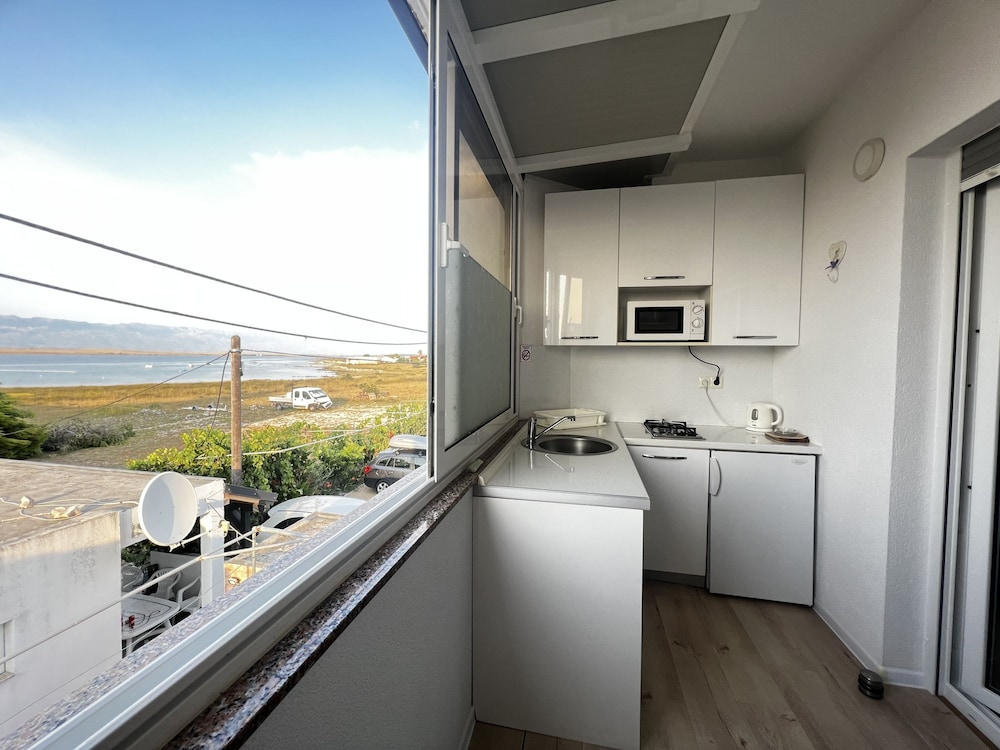 Apartments Lavaran Vir