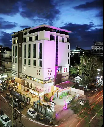 Mayflower Hotel