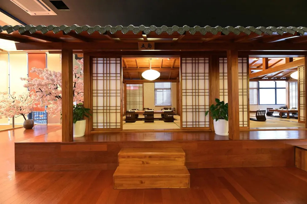 Jiletang Hot Spring Hotel