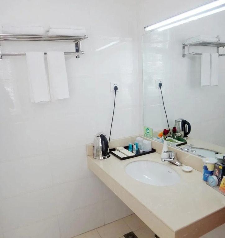 Kunming Guofang Hotel