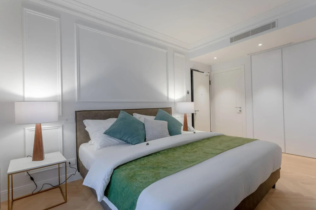 Porto Romano - The Marina Resort