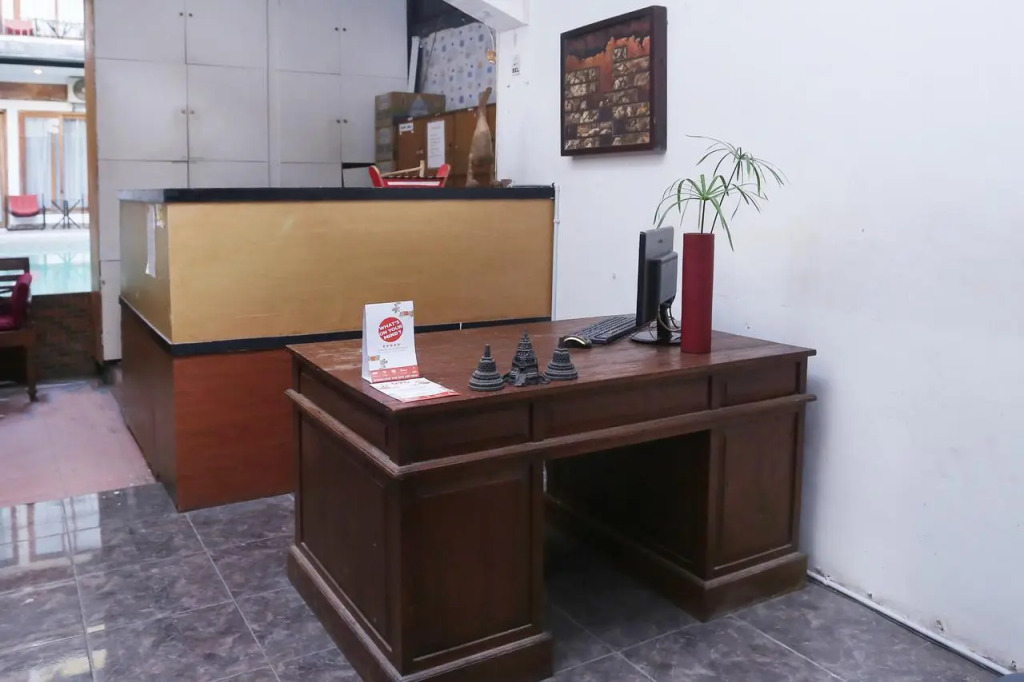 OYO 426 Hotel Gading Resto