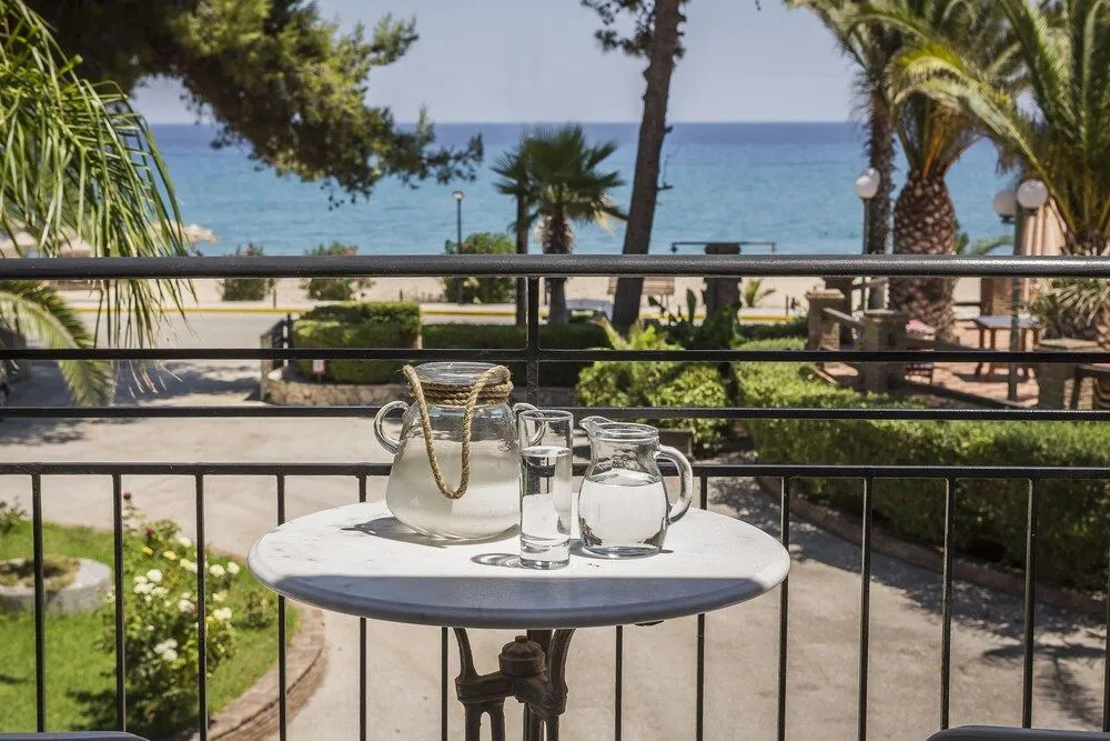 Makis Hotel Skala